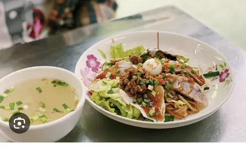 Hình ảnh Hủ Tiếu Khô Xương Heo
