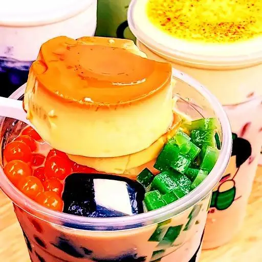Hình ảnh Trà sữa truyền thống kèm bánh flan - 700ml