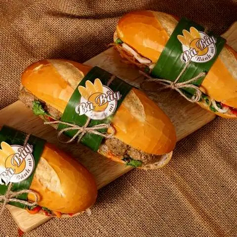 Hình ảnh Bánh mì thập cẩm (bì - thịt - xíu mại)