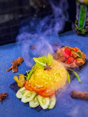 Hình ảnh Cơm Chiên Bò Lúc Lắc