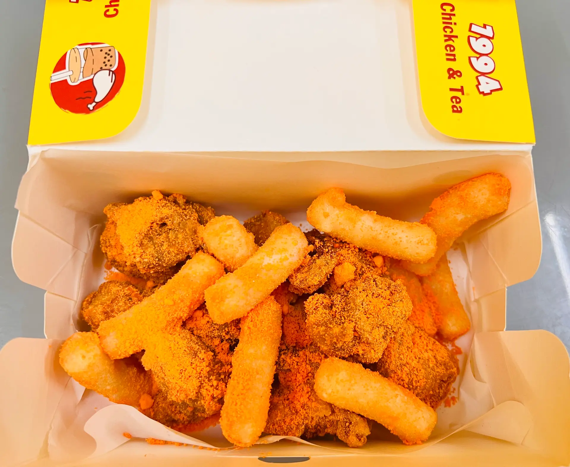 Hình ảnh Gà popcorn tokbokki lắc phomai