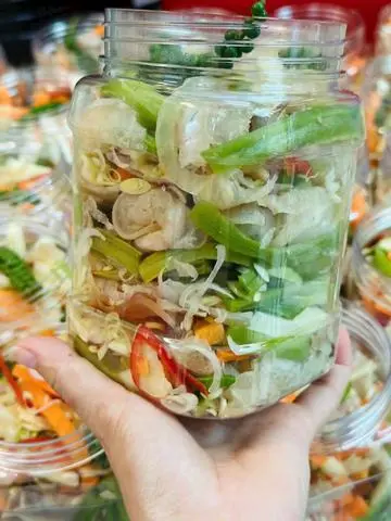 Hình ảnh gân bò ngâm rau tiến vua chưa ngọt 