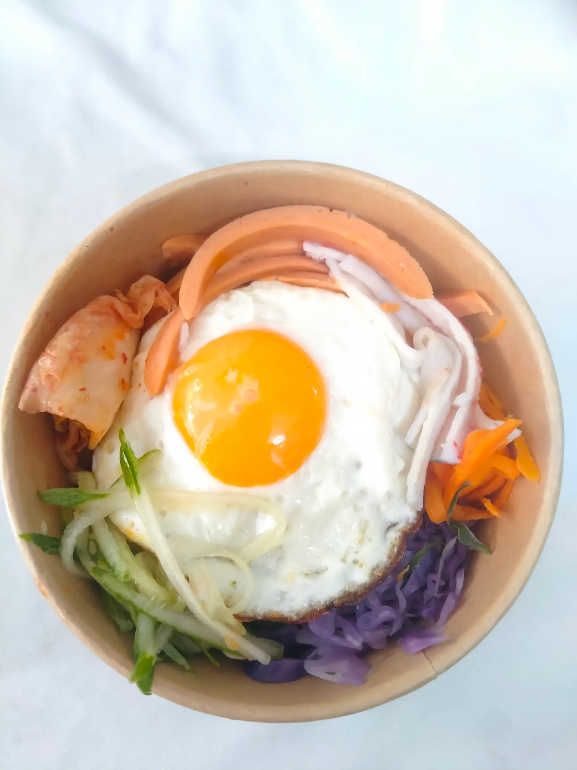 Hình ảnh Cơm trộn thanh cua trứng 