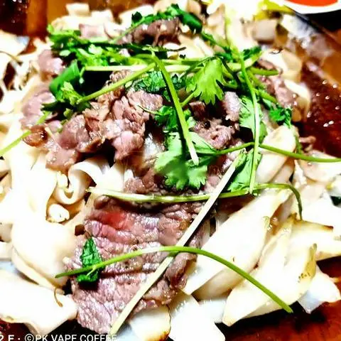 Hình ảnh Hủ tiếu áp chảo xào bò