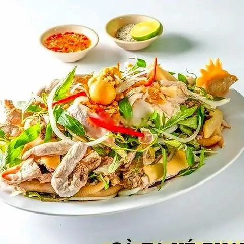 Hình ảnh Gà ta xé phay 1 con
