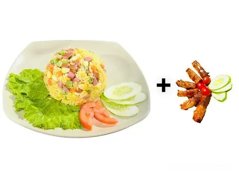 Hình ảnh Cơm chiên dương châu + thịt ba chỉ ram nước mắm chay