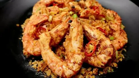 Hình ảnh Tôm sú sốt bơ tỏi