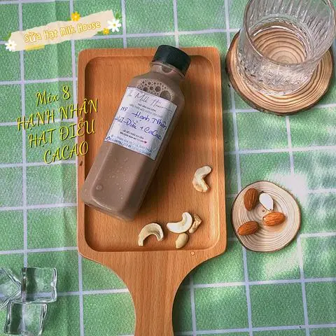 Hình ảnh Sữa Hạnh Nhân + Ca cao + Hạt Điều M8