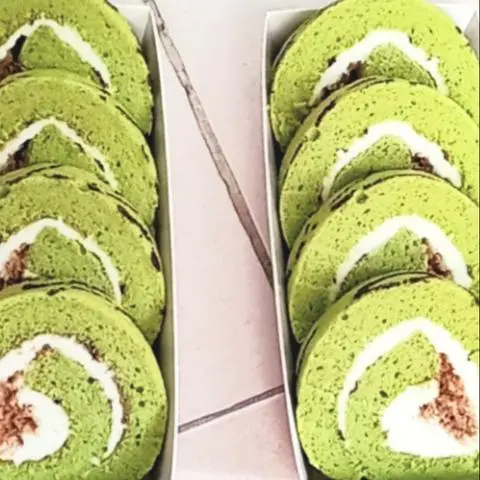 Hình ảnh Bông lan cuộn kem dừa