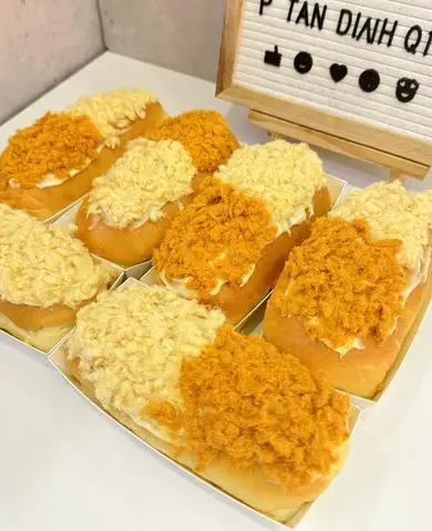 Hình ảnh  Bánh mì phô mai tan chảy hoàng kim 