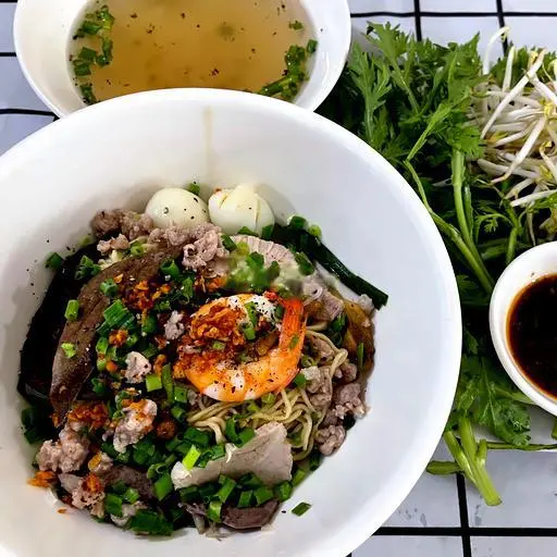 Hình ảnh Hủ tiếu nam vang khô