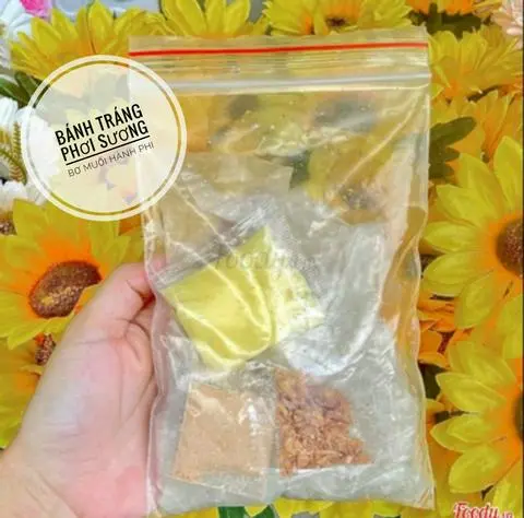 Hình ảnh Bánh tráng muối bơ hành phi 