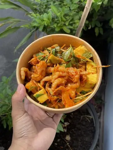 Hình ảnh Chân gà sốt Thái