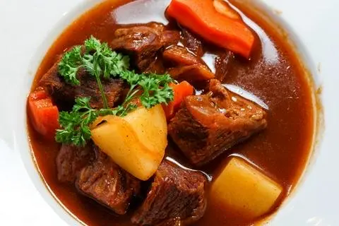 Hình ảnh Bánh mỳ sốt vang
