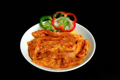 Hình ảnh Nạc nọng heo ướp sẵn chưa nướng