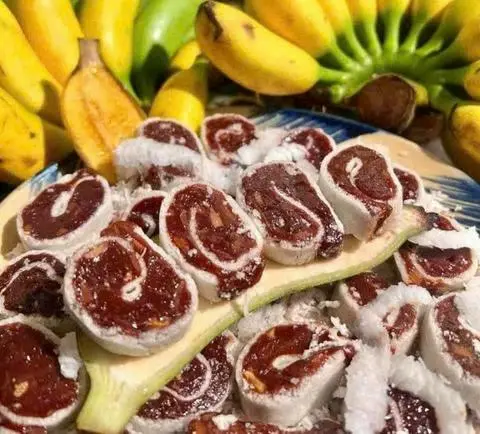 Hình ảnh Kẹo Chuối Tươi Cuộn Sầu Riêng Dừa Non 500g