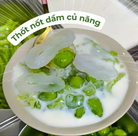 Hình ảnh Chè Thốt Nốt Dằm Củ Năng