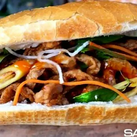 Hình ảnh Bánh mì chả cá vũng tàu size lớn 