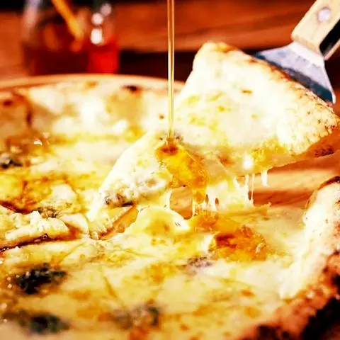 Hình ảnh PIZZA  PHÔ MAI CHẤM MẬT ONG(SUZE LỚN 25CM)
