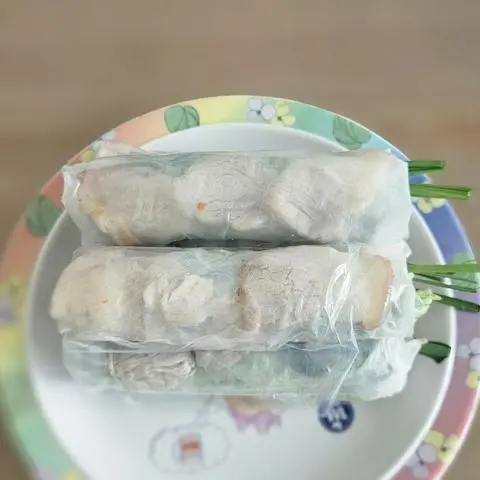 Hình ảnh Gỏi cuốn thịt heo