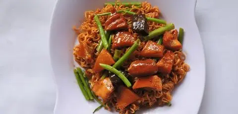 Hình ảnh Phá lấu xào mì 1 vắt
