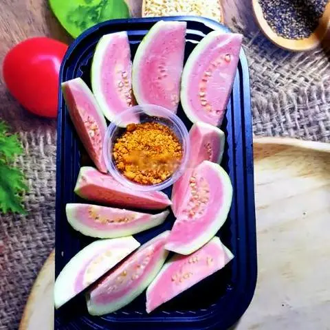 Hình ảnh Ổi ruột hồng size vừa