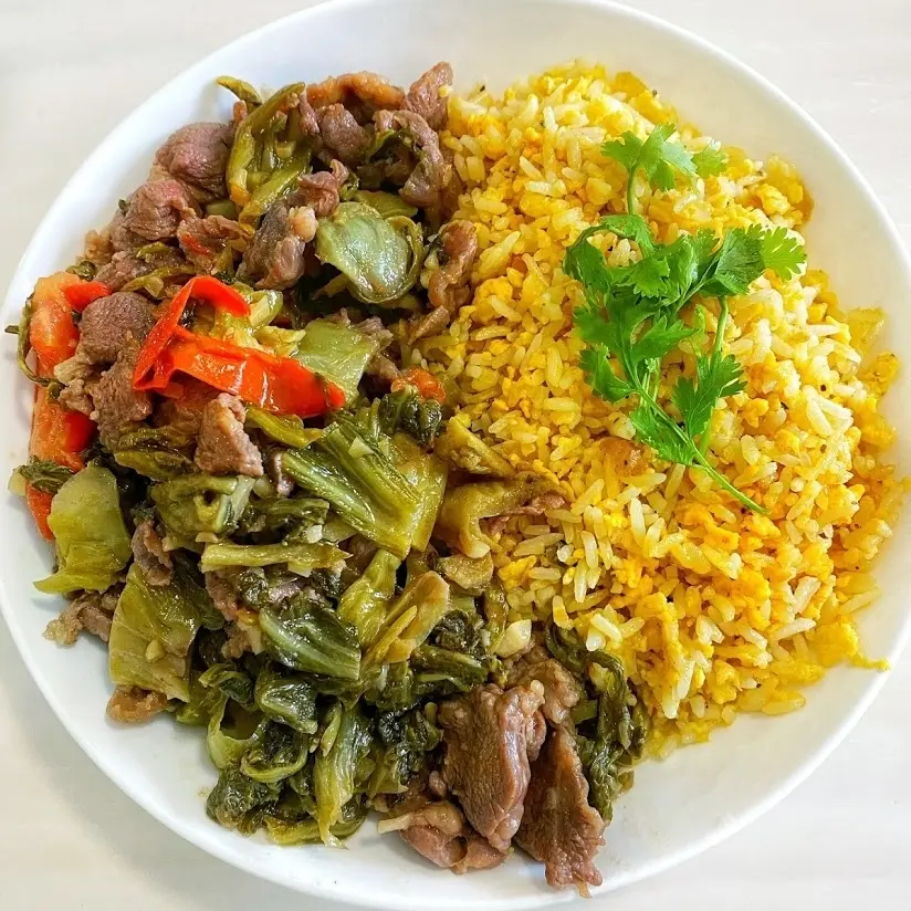 Hình ảnh Cơm Bò Xào Cải chua