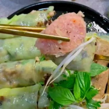 Hình ảnh Bánh Cuốn Lá Dứa