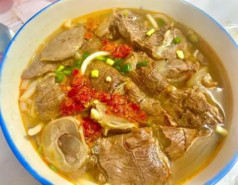 Hình ảnh Bún bò bắp