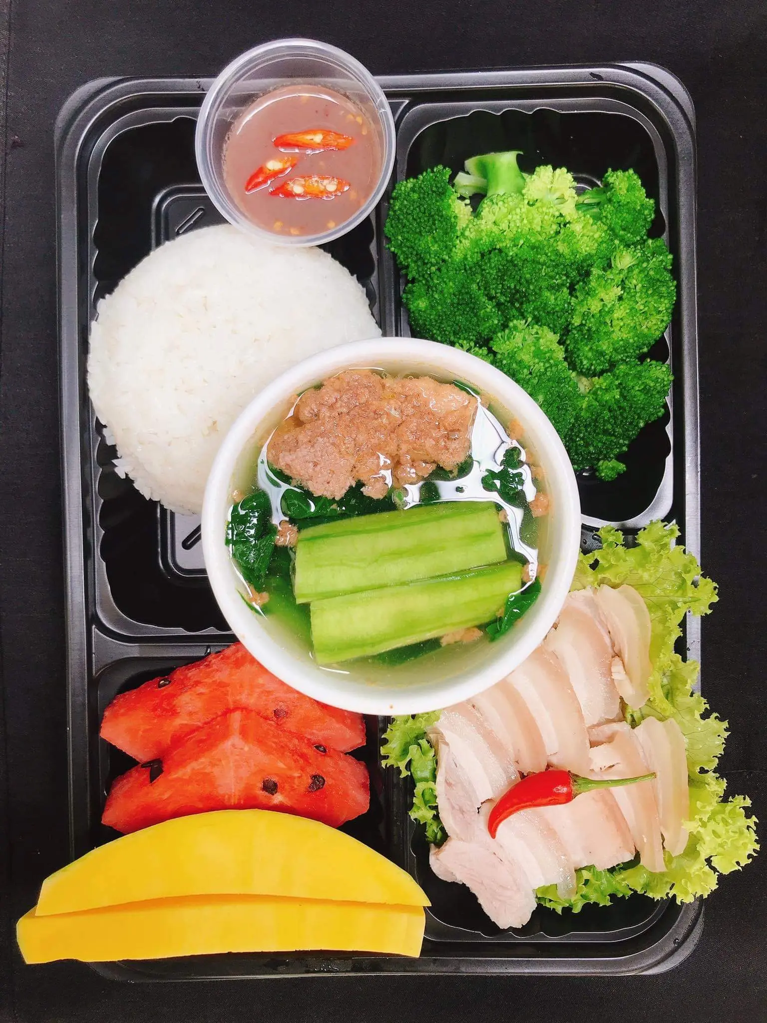 Hình ảnh Combo 10 : Combo cơm thịt luộc cà pháo mắm tôm (kèm canh, rau, trái cây tráng miệng)