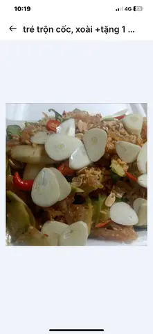 Hình ảnh Tré trộn  cóc xoài + bánh phồng tôm