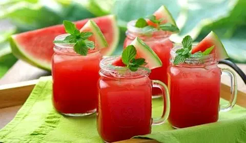 Hình ảnh Trà dưa hấu ổi hồng