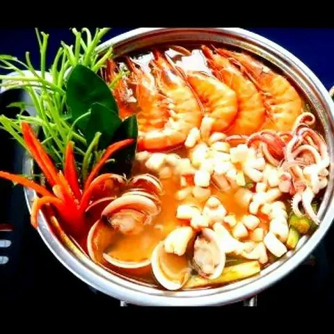 Hình ảnh Lẩu hải sản chua cay nhỏ