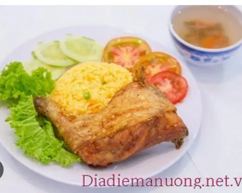 Hình ảnh cơm gà chiên giòn