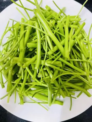 Hình ảnh Rau Muốn 