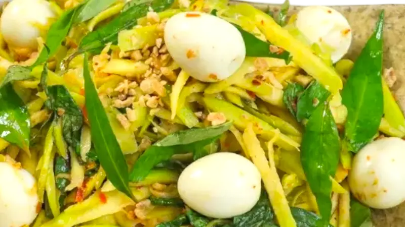 Hình ảnh Xoài trộn khô gà khô bò 
