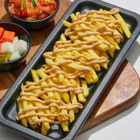 Hình ảnh Bonchon Soy Garlic Cream Fries - Khoai tây xốt tương tỏi Mayo