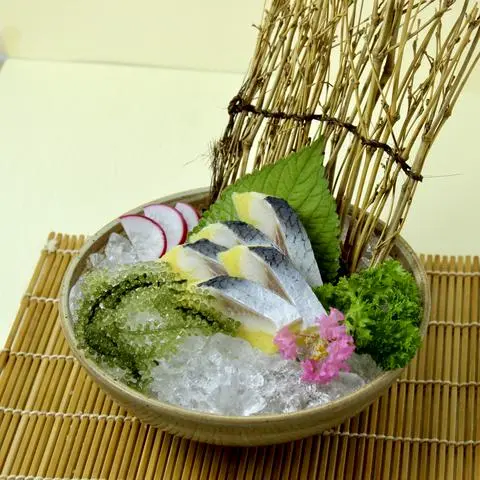 Hình ảnh SASHIMI CÁ TRÍCH ÉP TRỨNG 