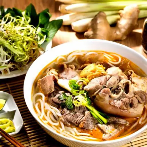 Hình ảnh Bún bò Huế bát đặc biệt
