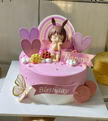 Hình ảnh Bánh kem cho bé gái 18 phân ngẫu nhiên 