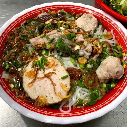 Hình ảnh Bún Thịt Nạc Mọc Chả