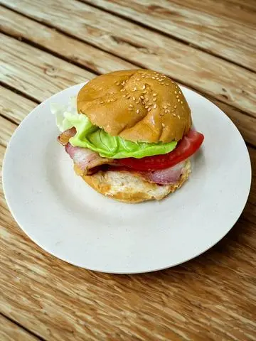 Hình ảnh Hamburger Xông Khói 培根漢堡