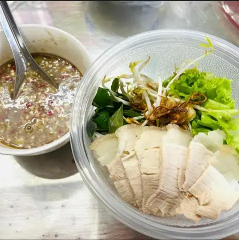 Hình ảnh BÚN TRỘN THỊT HEO
