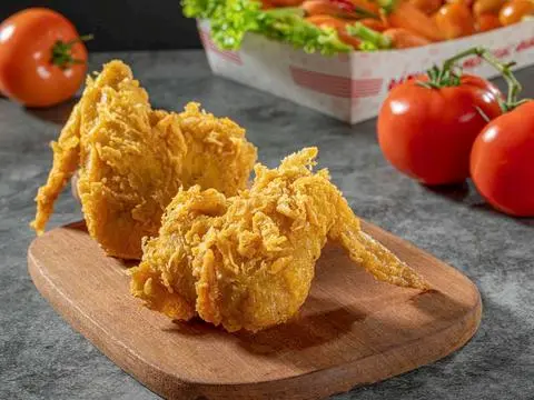 Hình ảnh Cánh gà chiên khoai Tây 
