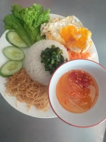 Hình ảnh cơm tấm bì+ trứng ốp la