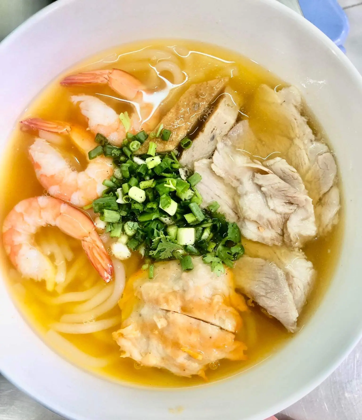 Hình ảnh Bánh canh tôm - thịt nạc - chả