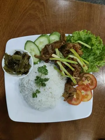 Hình ảnh CƠM GÀ DA GIÒN 