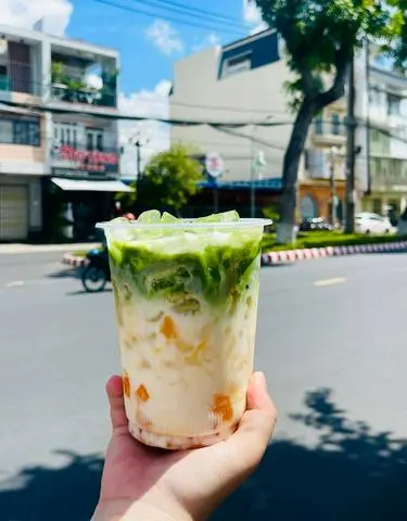 Hình ảnh Matcha latte đào