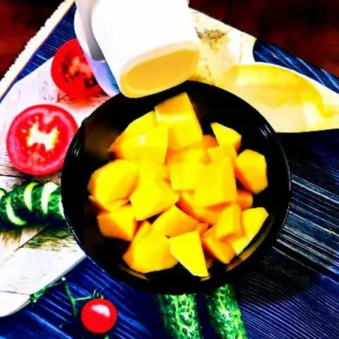 Hình ảnh Xoài chín ướp lạnh ngâm sữa chua(ko kèm đá)