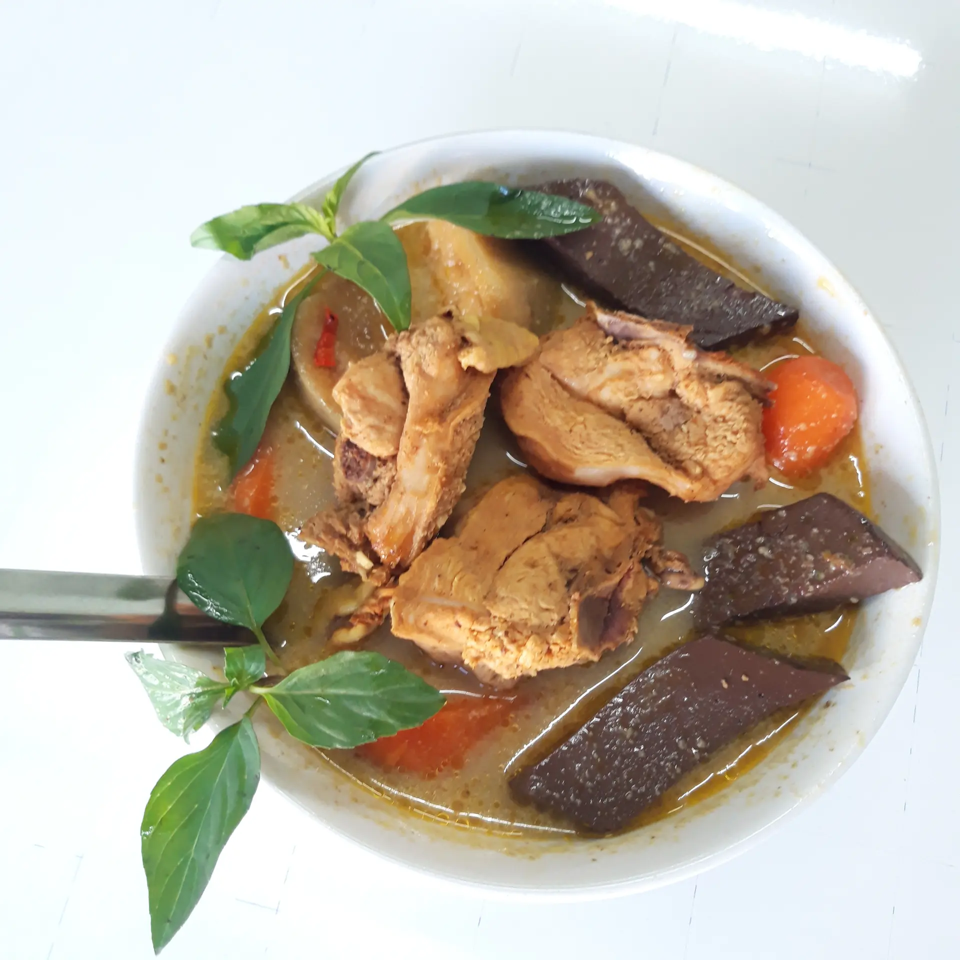 Hình ảnh Cà ri gà ta (tô vừa)